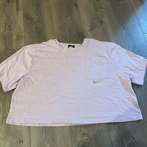 Women’s lavender Nike oversized crop top. Size 2XL